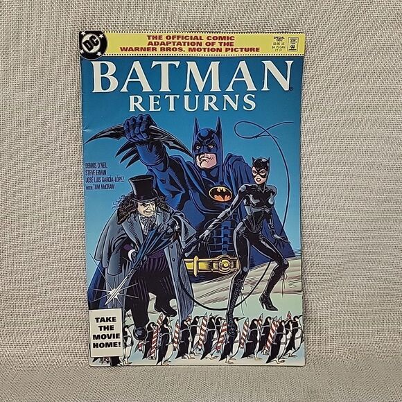 Batman Comic Book 1992, Batman Forever Vhs, Book, Folder, Paper Mask - Picture 2 of 13